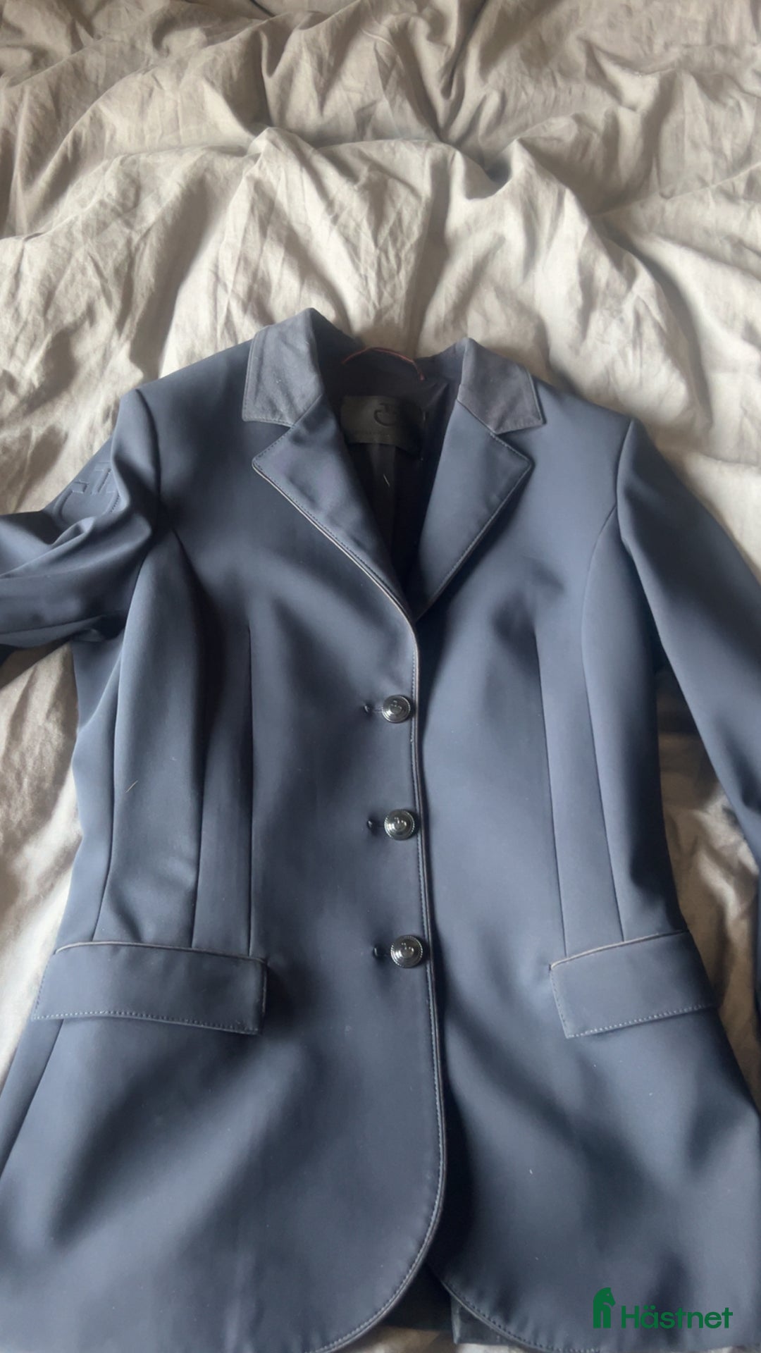 Jackor & Kavajer ryttarutrustning till salu: CT kavaj i Västerås - Annons 3