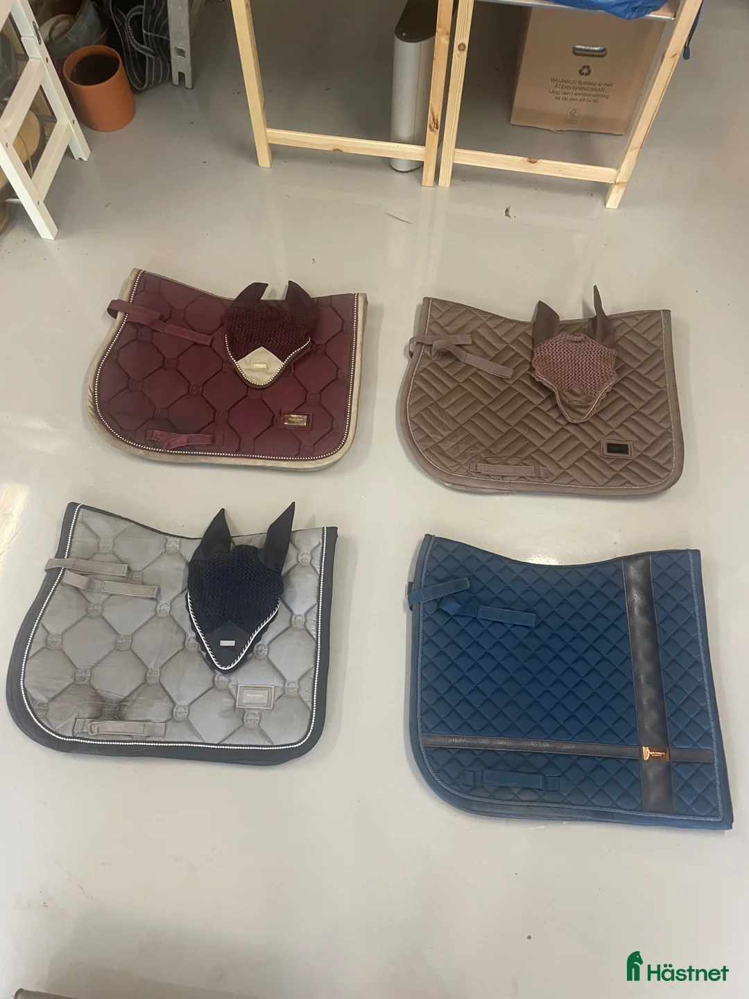 Schabrak & Vojlockar hästutrustning till salu: Equestrian Stockholm Schabrak - Annons 1