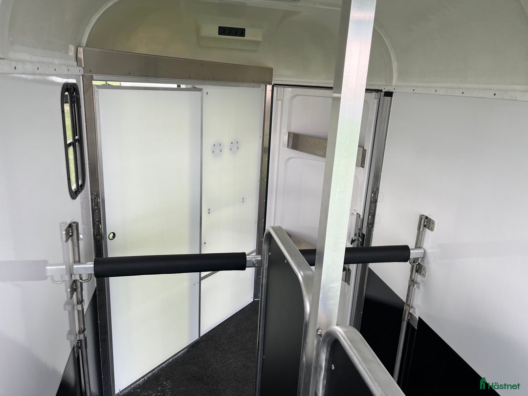 Hästtransporter  fordon & transport till salu: Forzab EQ2 med eller utan fronturlastning i Klippan - Annons 4