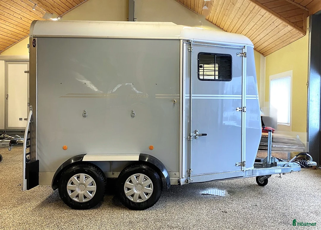 Hästtransporter  fordon & transport till salu: Fautras Promax - stadig o rymlig för stora hästar i Kvicksund - Annons 20