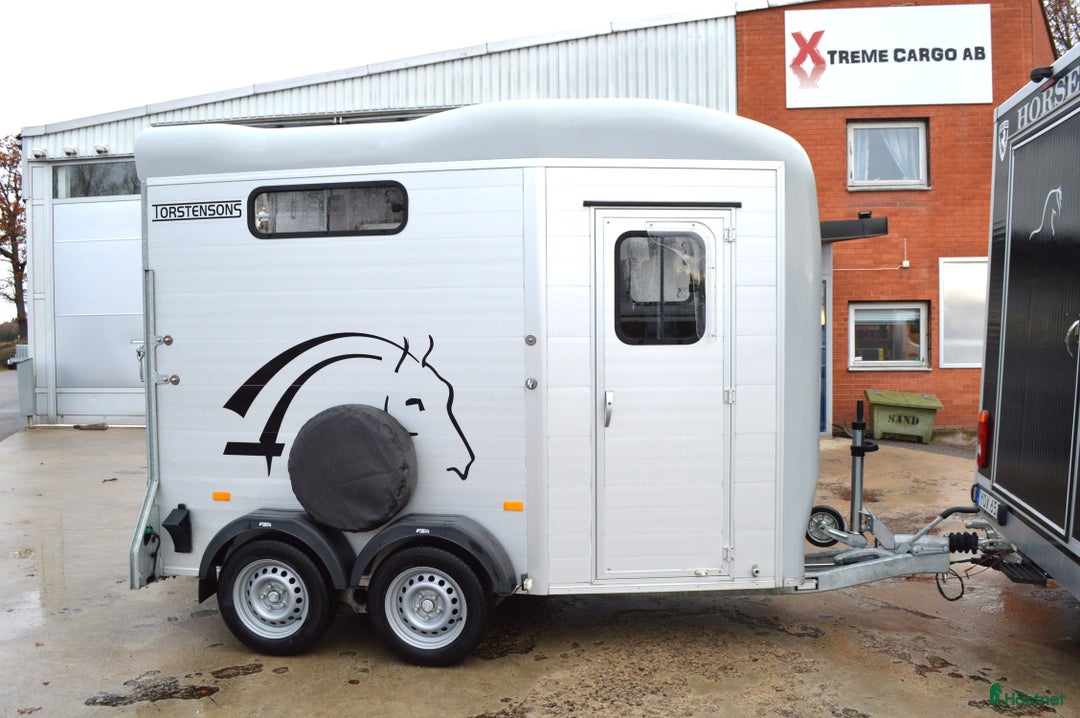 Hästtransporter  fordon & transport till salu: Cheval Touring One 2022, Totalvikt 1600 kg - Annons 5