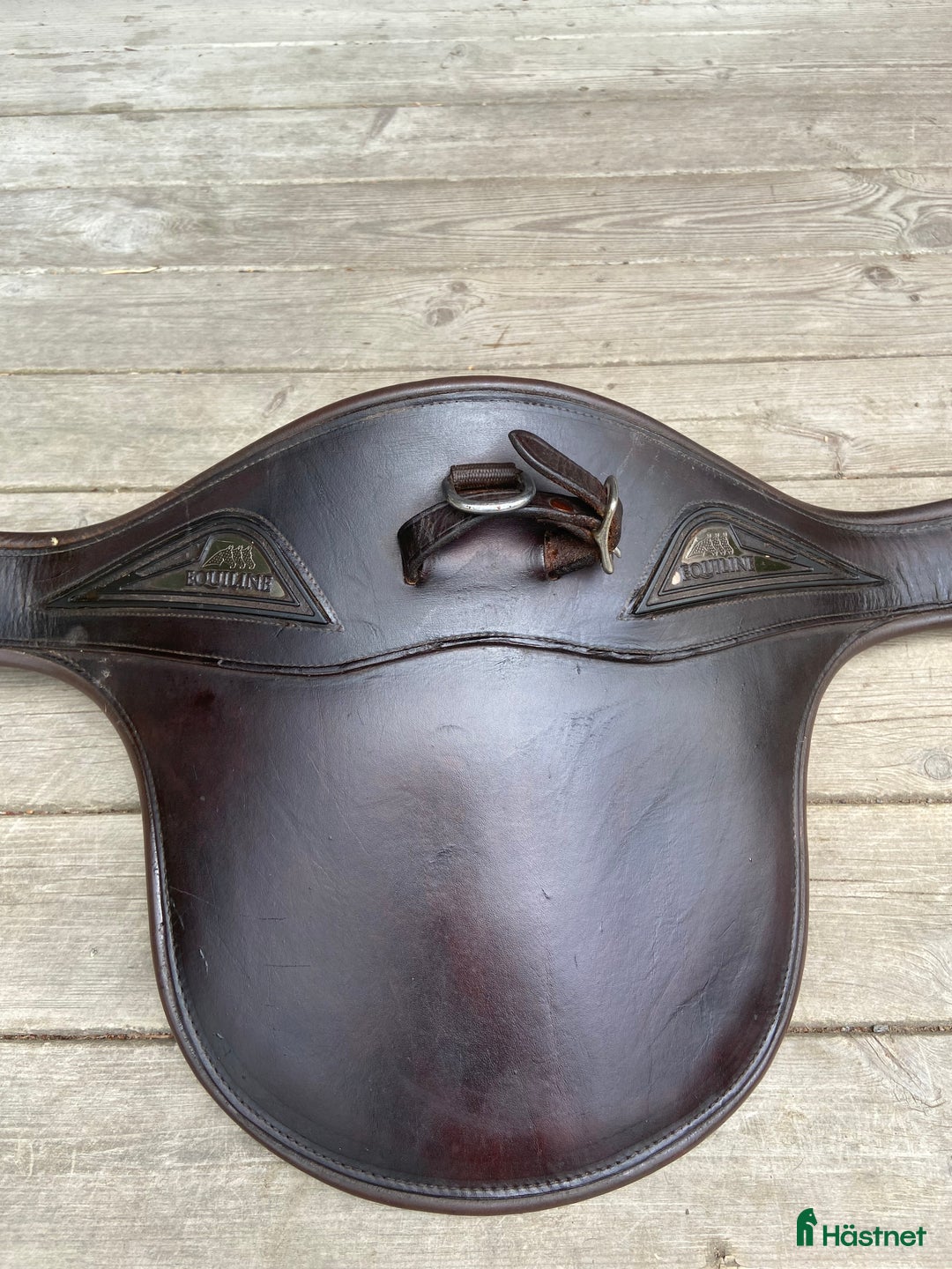 Sadeltillbehör hästutrustning till salu: Equiline magplatta i Vaxholm - Annons 2