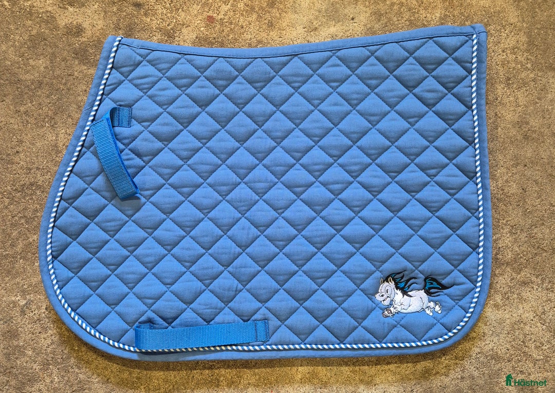 Schabrak & Vojlockar hästutrustning till salu: Mulle schabrak i Strömsnäsbruk - Annons 1