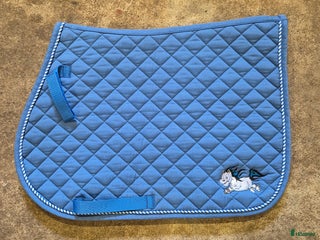 Schabrak & Vojlockar hästutrustning till salu: Mulle schabrak i Strömsnäsbruk - Annons 1