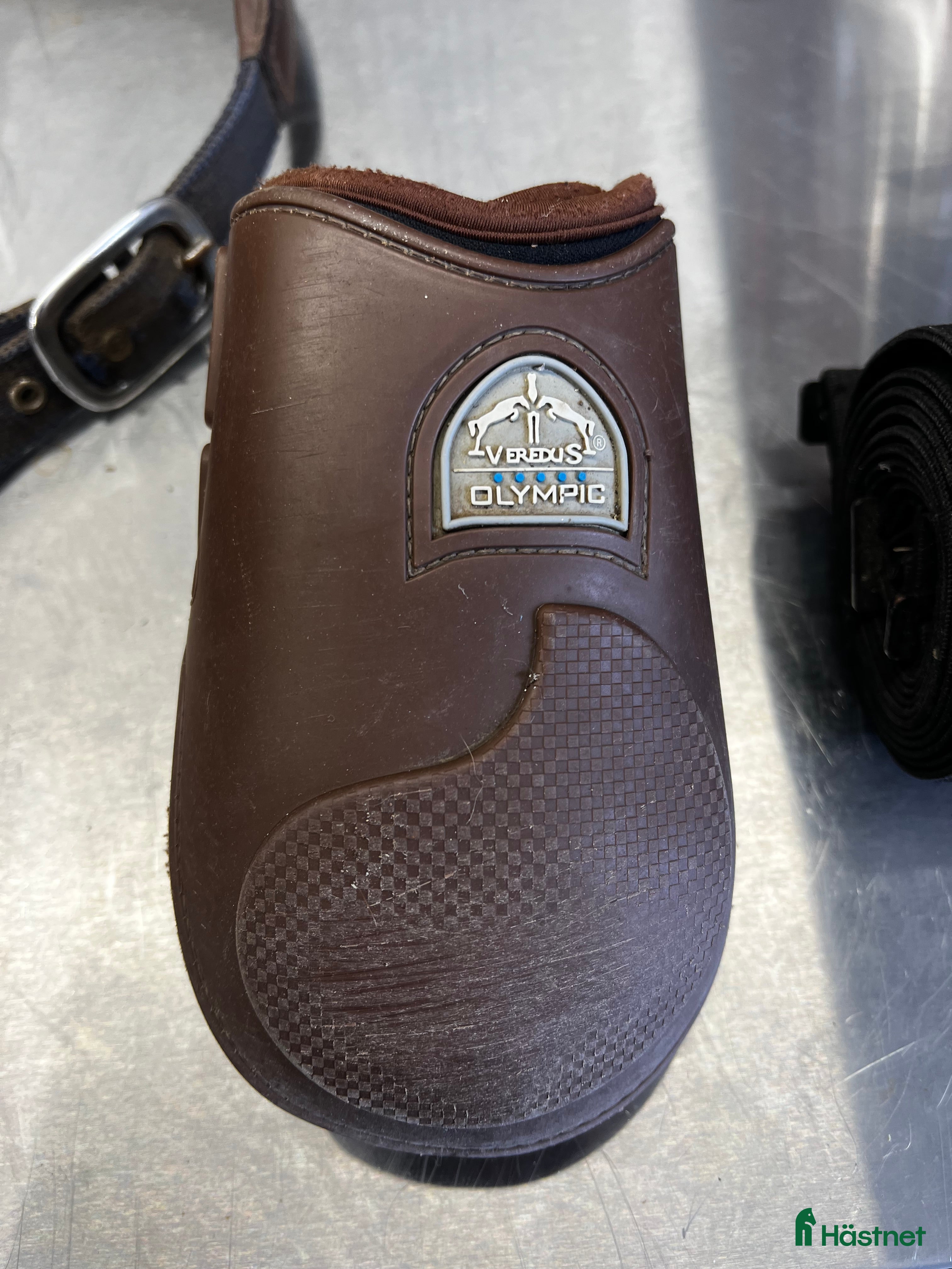 Benskydd hästutrustning till salu: Veredus bakskydd storlek M i Vallda - Annons 3