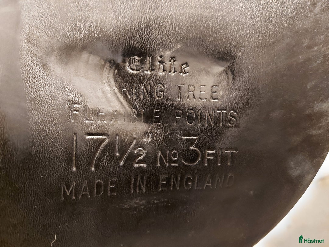 Sadlar hästutrustning till salu: Dressyrsadel Wellington Elite 17,5 i Lundsbrunn - Annons 4