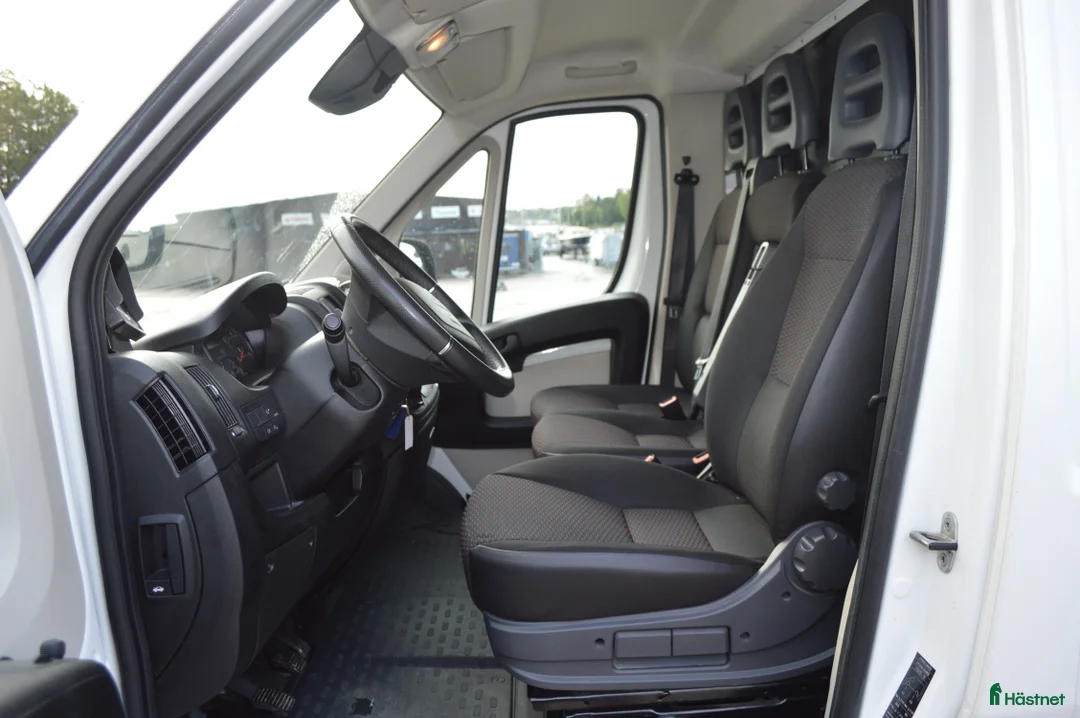 Hästlastbilar  fordon & transport till salu: Equi-Trek Sonic 2020 9360 mil - Annons 6