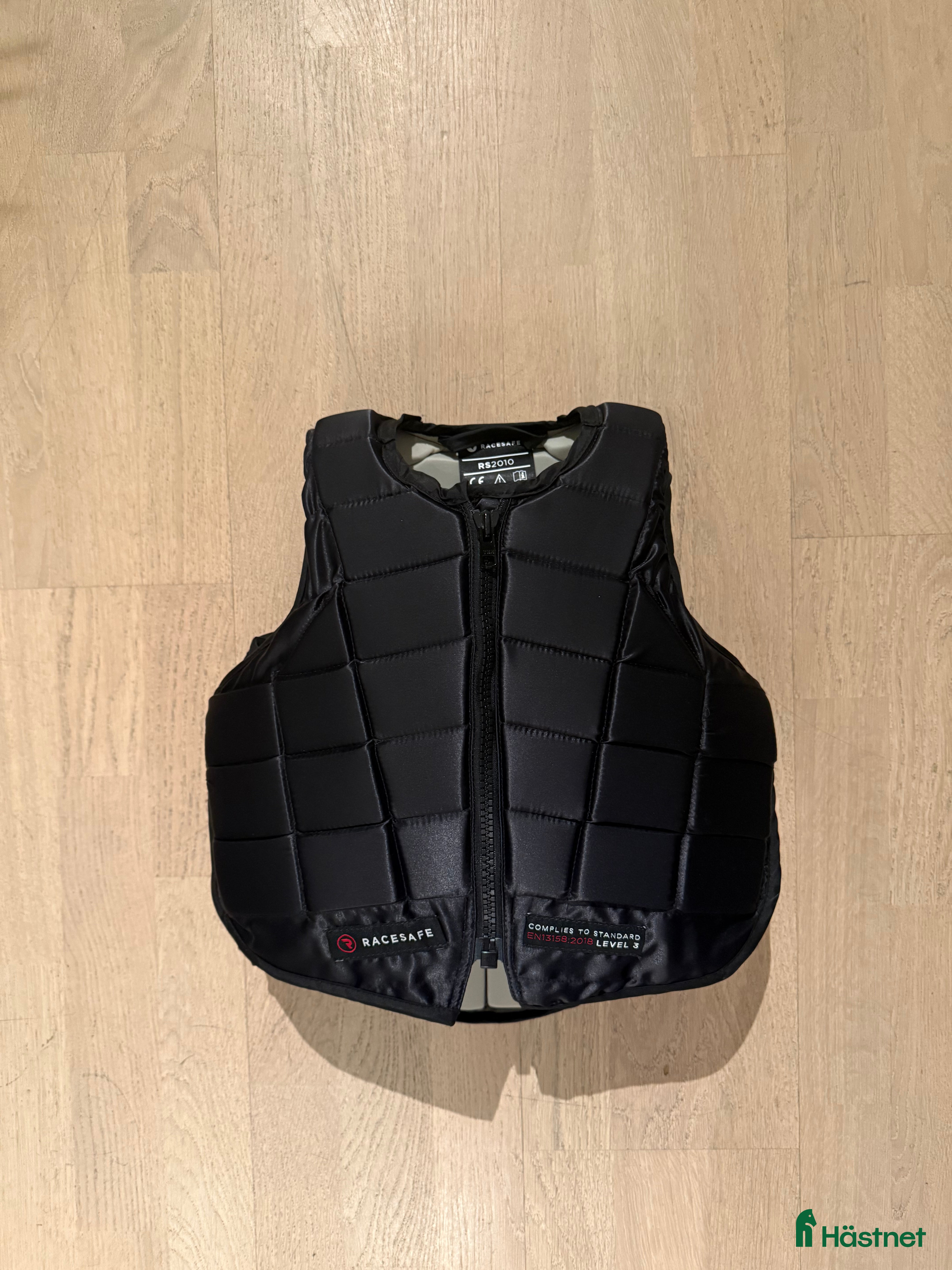 Säkerhetsvästar ryttarutrustning till salu: Racesafe barnväst i nyskick - Annons 6