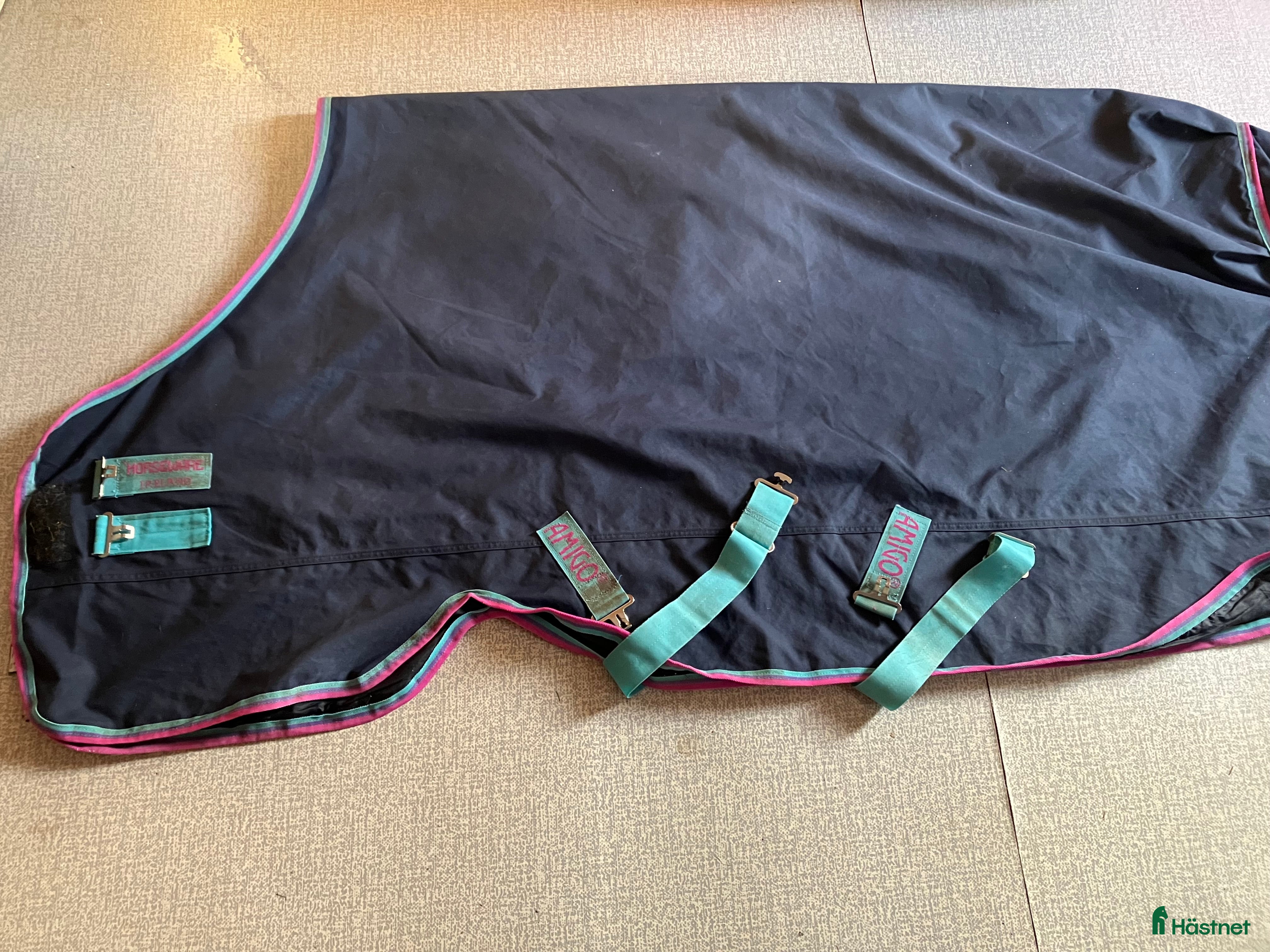 Täcken hästutrustning till salu: Amigo Hero  i Rödeby - Annons 2