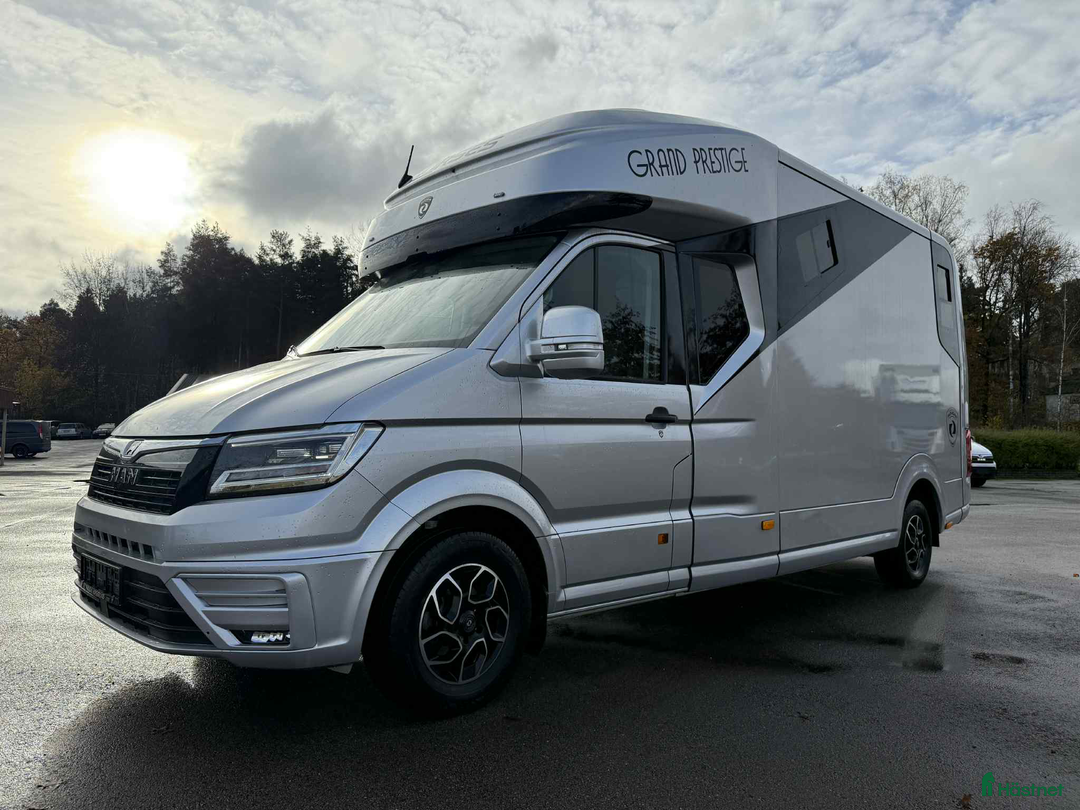 Hästlastbilar  fordon & transport till salu: PARAGAN GRAND PRESTIGE  i Köping - Annons 4