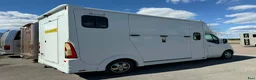 Hästlastbilar  fordon & transport till salu: Perfekt meetingbuss 5 säten och sovplatser! - Annons 2