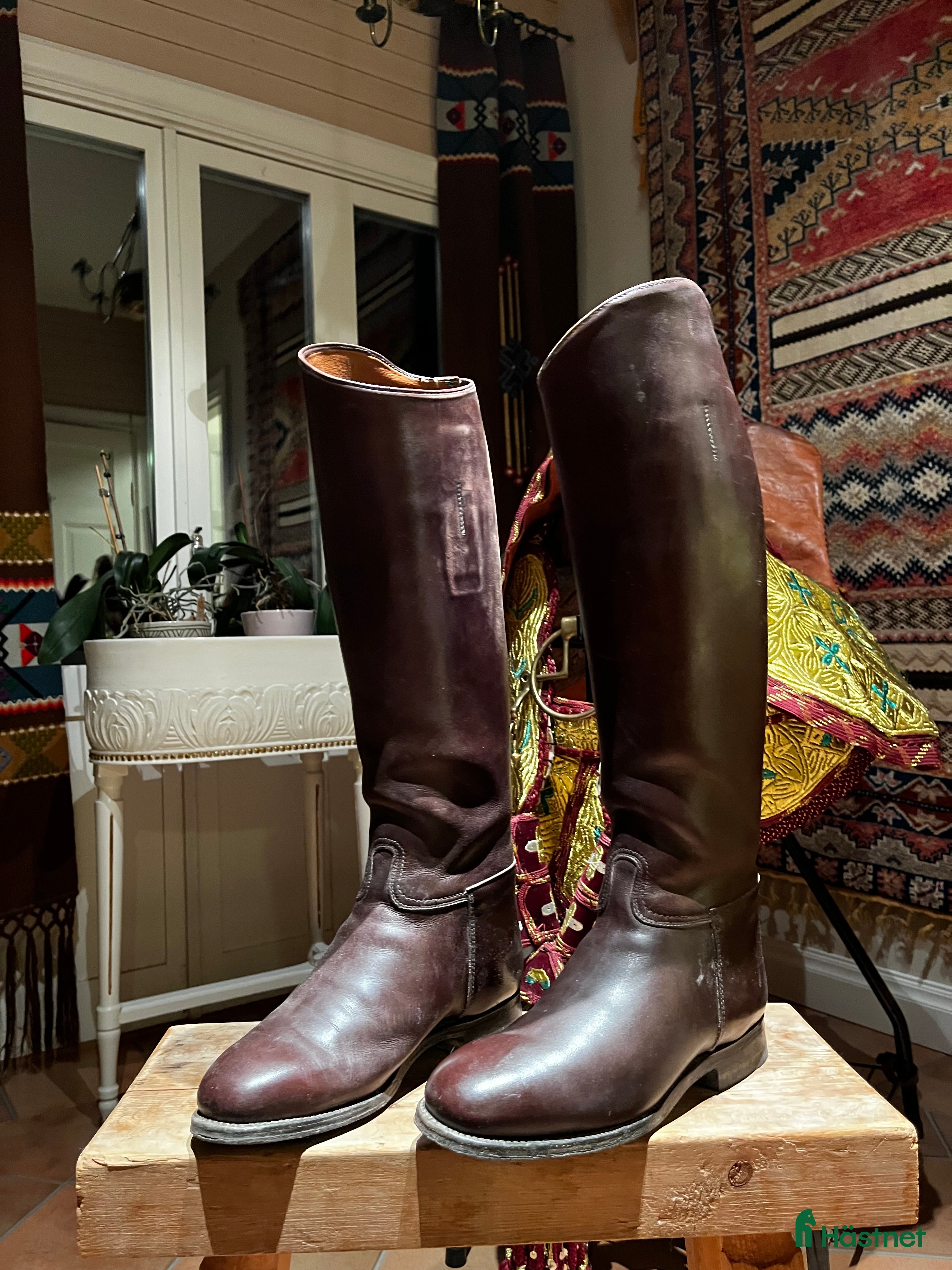 Ridstövlar ryttarutrustning till salu: König Special Sydda Bruna Ridstövlar i Rättvik - Annons 11