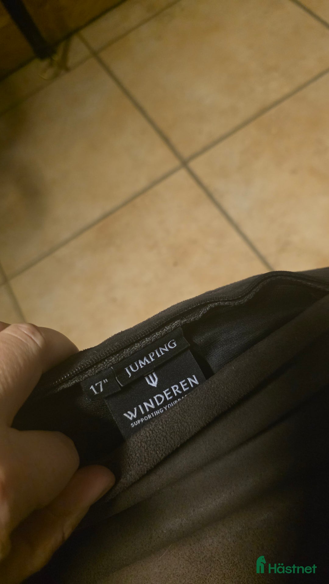 Sadeltillbehör hästutrustning till salu: Winderen 17" i Vassmolösa - Annons 3