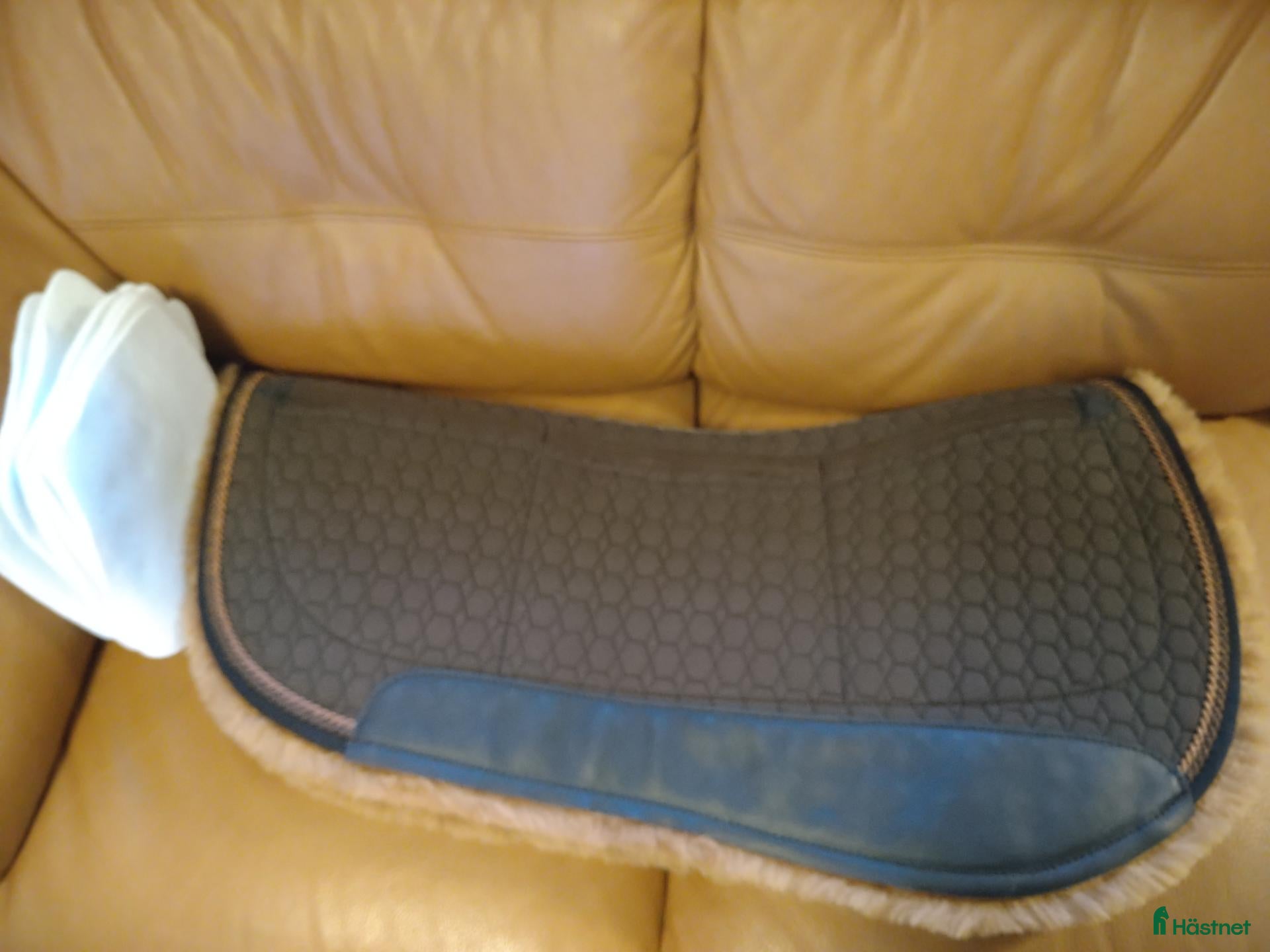 Schabrak & Vojlockar hästutrustning Mattes Western Correction pad - Annons 1