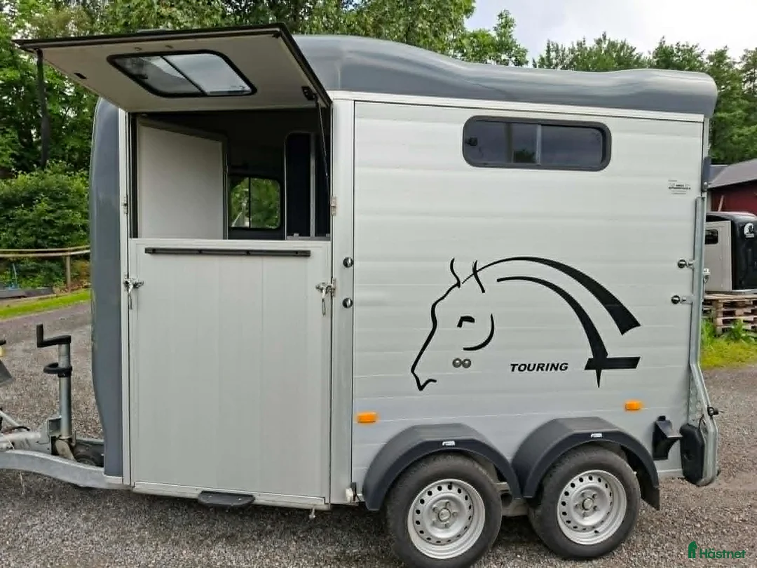 Hästtransporter  fordon & transport till salu: Cheval Touring Country med fronturlastning - Annons 2