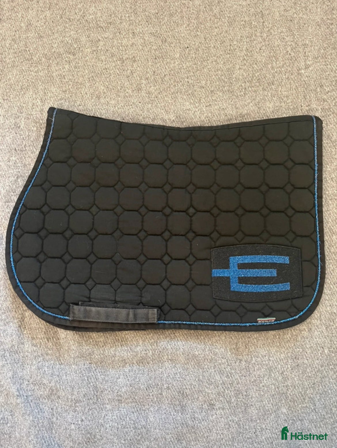 Schabrak &amp; Vojlockar hästutrustning till salu: E-logga schabrak i Täby - Annons 23