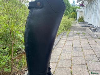 Ridstövlar ryttarutrustning till salu: Ridstövlar i Huddinge - Annons 1