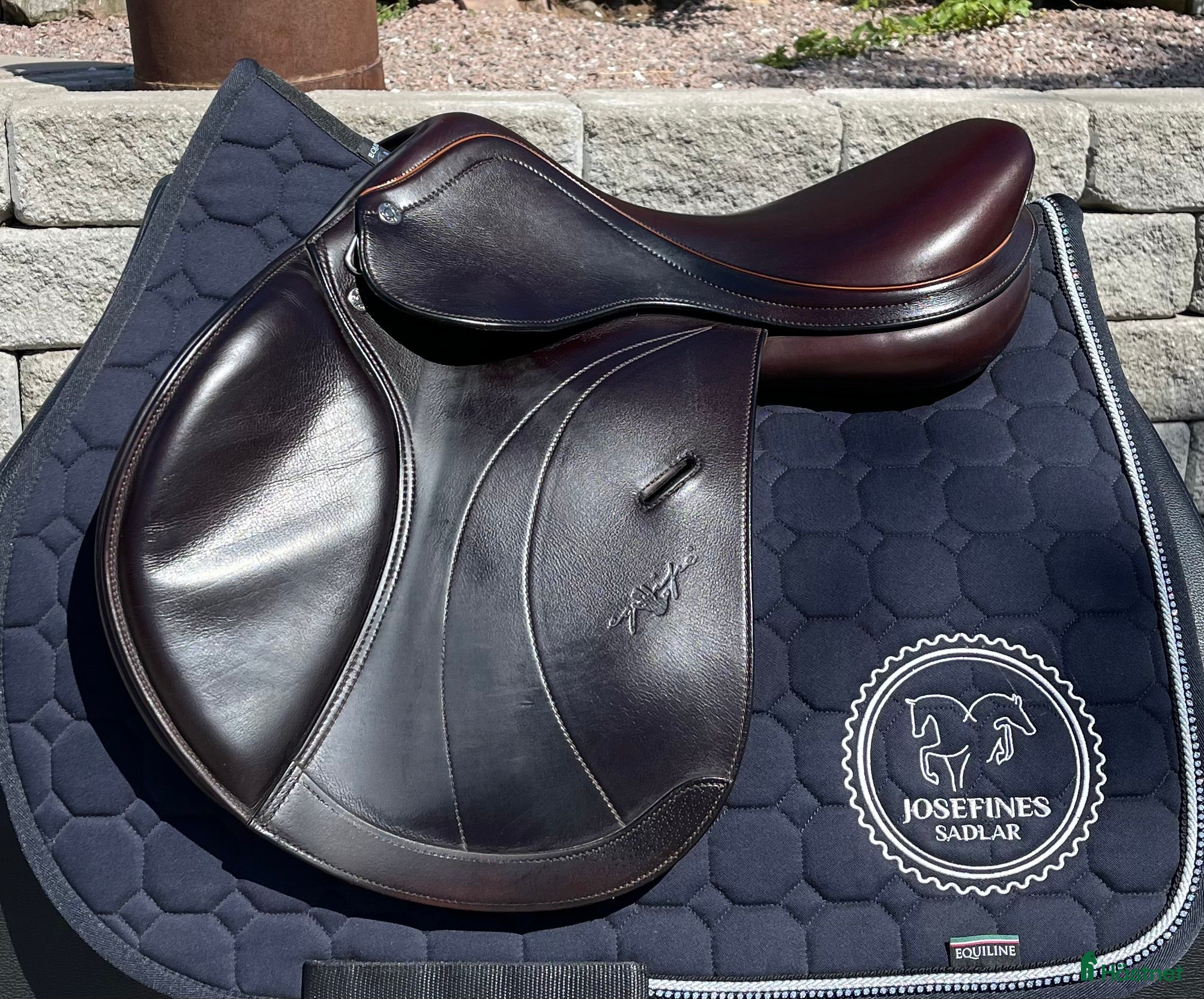 Sadlar hästutrustning till salu: Equipe Expression  i Hova - Annons 2