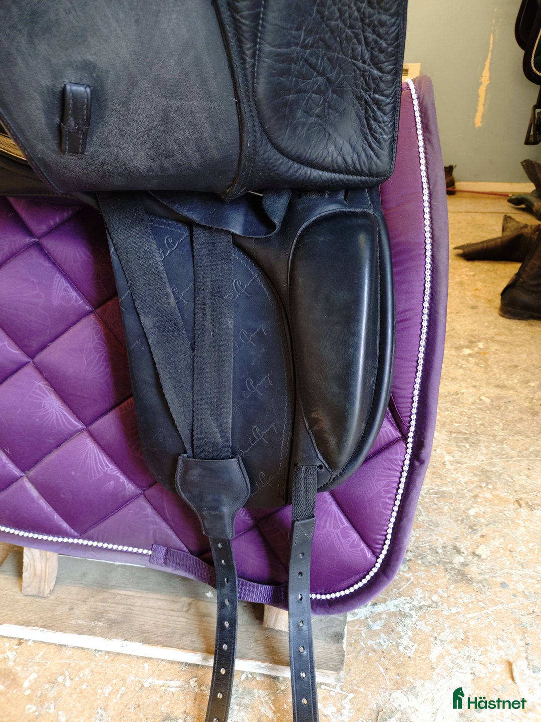 Sadlar hästutrustning till salu: Santa cruz Arthur de lux i toppskick  i Finspång - Annons 3
