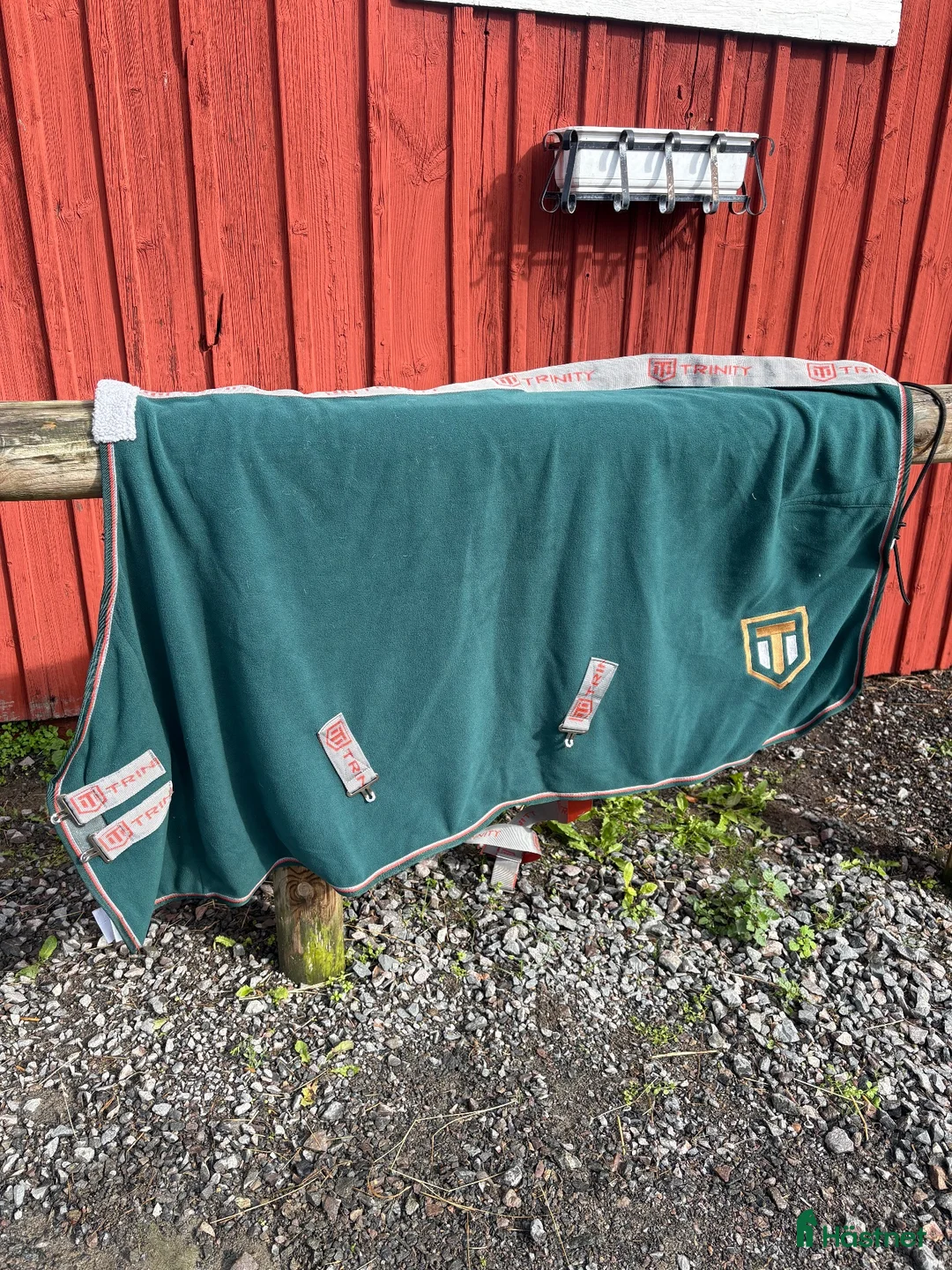 Täcken hästutrustning till salu: Trinity fleccetäcke  - Annons 1