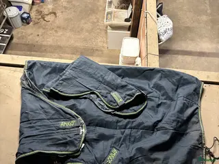 Täcken hästutrustning Horseware amigo 200gram stalltäcke i Västerfärnebo - Annons 8