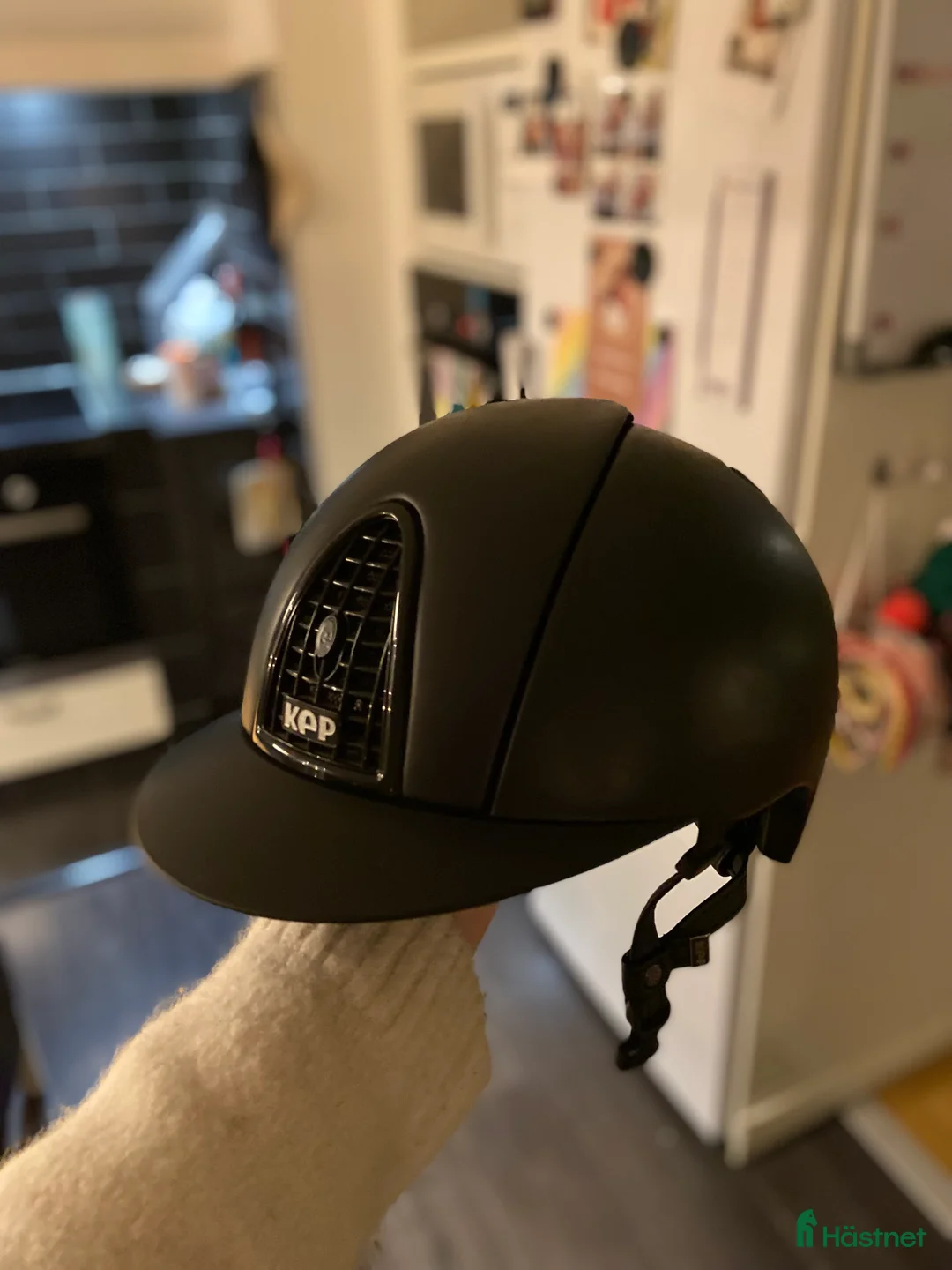 Hjälmar ryttarutrustning till salu: Kep cromo matt (INTRESSEKOLL) i Kungsgården - Annons 1