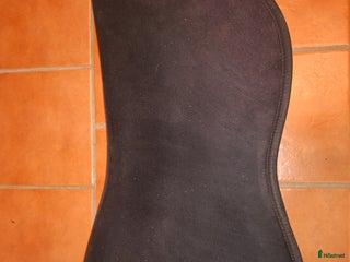 Sadeltillbehör hästutrustning till salu: Acavallo pad i Visby - Annons 2