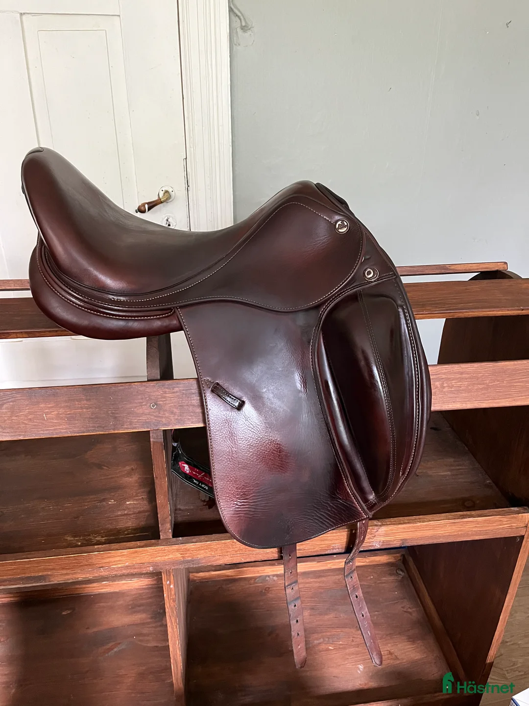 Sadlar hästutrustning till salu: X-Helen dressysadel 16,5 i Stockholm - Annons 3