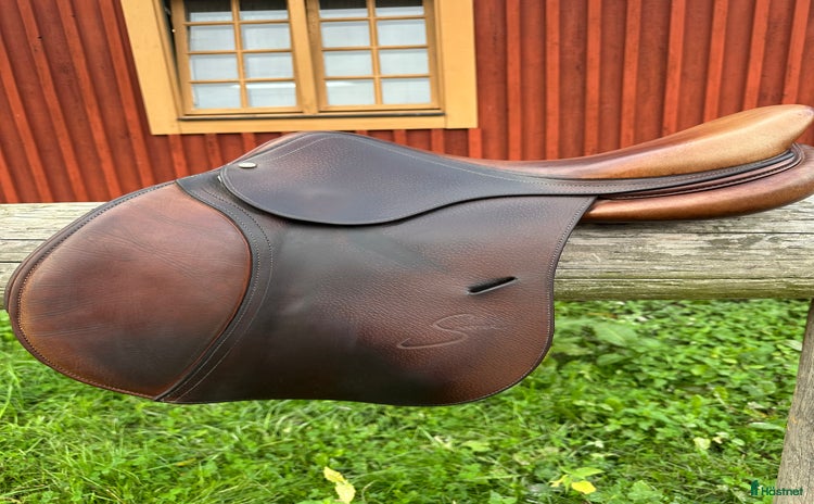 Sadlar hästutrustning till salu i Segeltorp - Annons 12