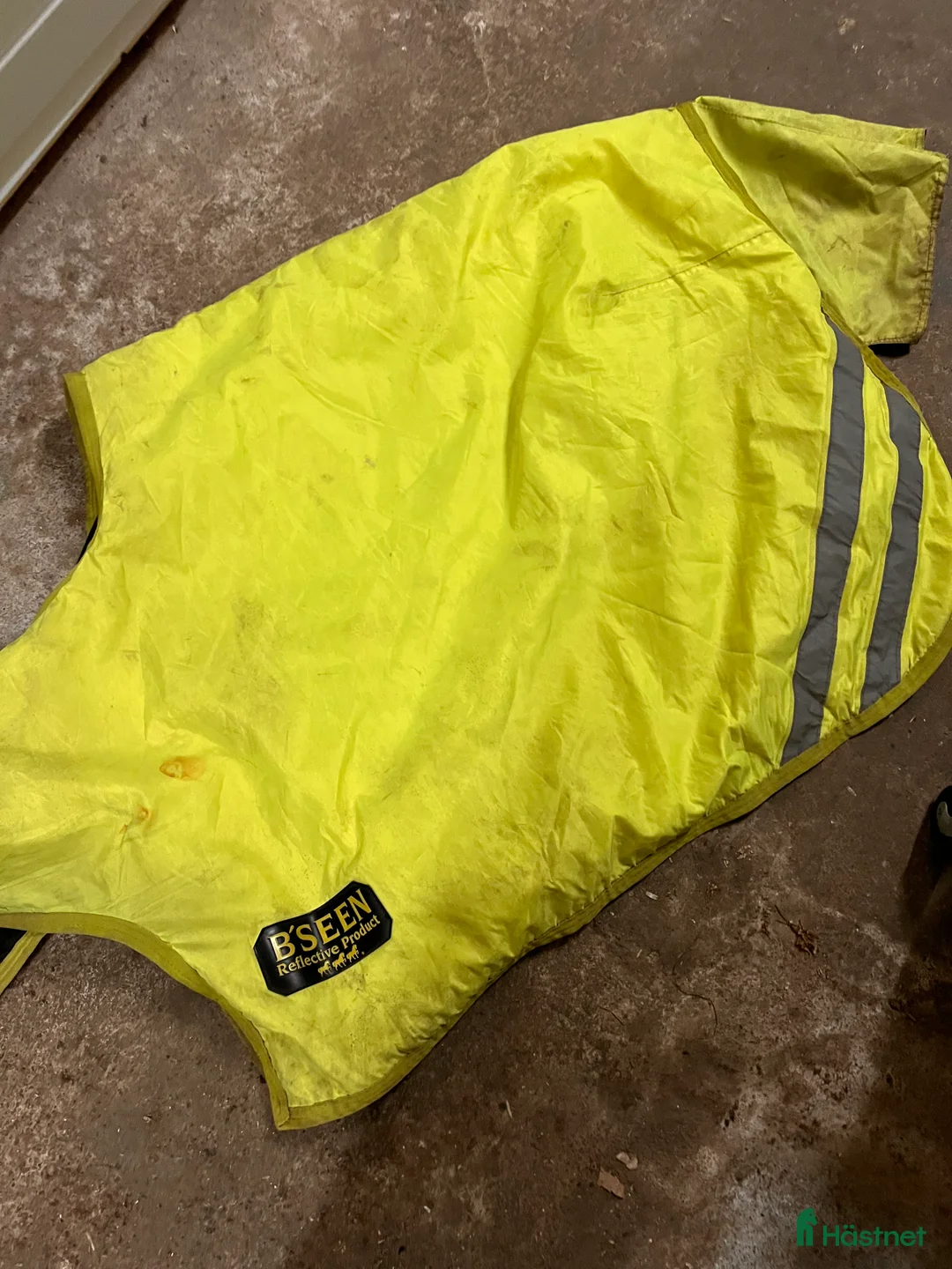 Täcken hästutrustning till salu: Ridreflextäcke strl full säljes. Bra skick! - Annons 1