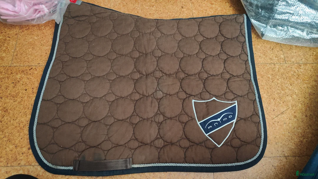 Schabrak & Vojlockar hästutrustning till salu: Schabrak + luvor Cavalleria Toscana, Animo - Annons 2