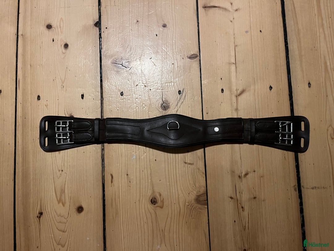 Sadeltillbehör hästutrustning till salu: Claridge House - mörkbrun lädergjord, 70 cm i Enköping - Annons 1