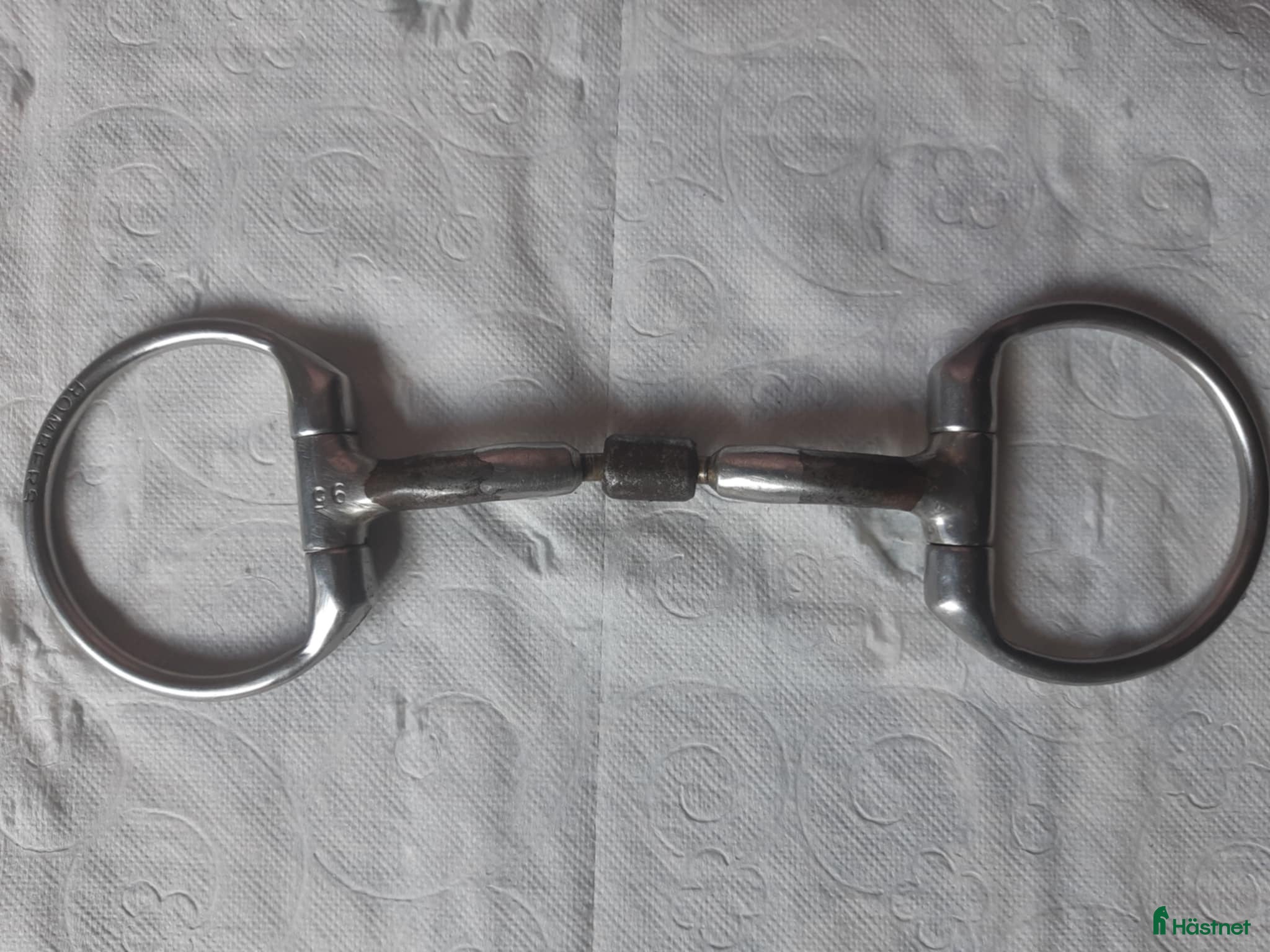 Bett hästutrustning till salu: Bombers barrel eggbett 9, 5 cm i Älmhult - Annons 21