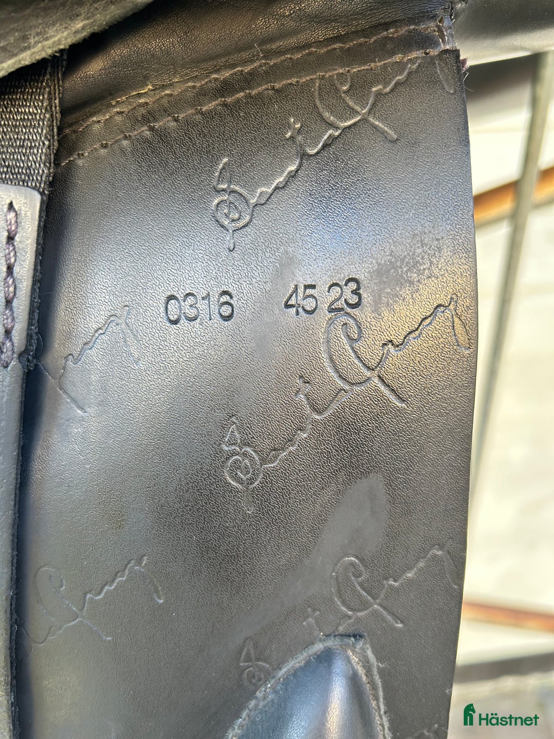 Sadlar hästutrustning till salu: Hoppsadel Santa Cruz 17” i Karlshamn - Annons 5