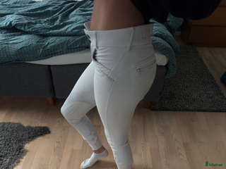 Ridbyxor ryttarutrustning till salu: Vit ridbyxa 34 i Huddinge - Annons 2