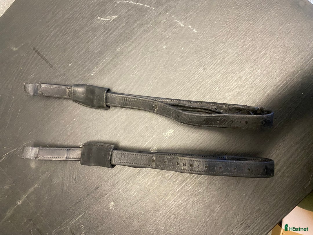 Sadeltillbehör hästutrustning till salu: Stigläder i Ytterby - Annons 1