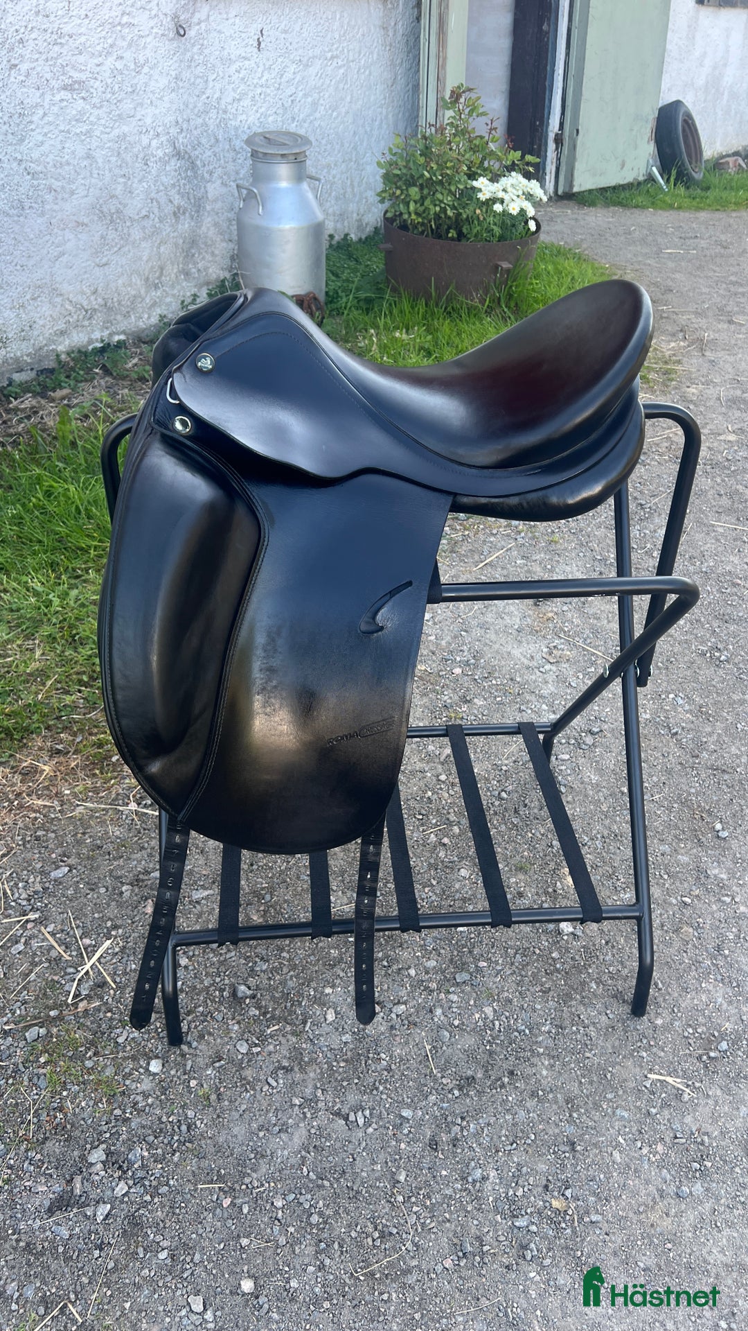 Sadlar hästutrustning till salu: Fin Prestige sadel 17” i Göta - Annons 3