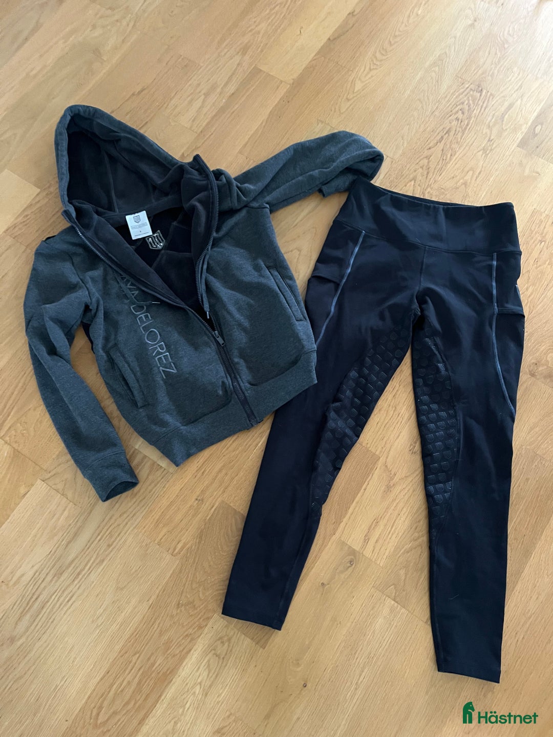 Övrigt Ridkläder ryttarutrustning till salu: Fina vinterkläder Maya delorez stl s i Årsunda - Annons 1