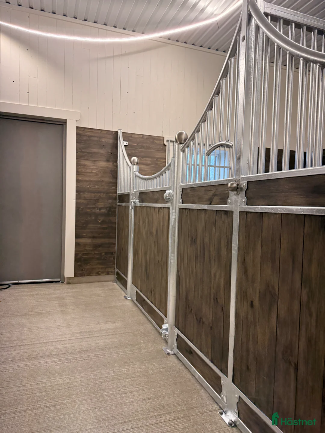  stallplats finnes: Stallplats i litet nybyggt stall i Märsta - Annons 3