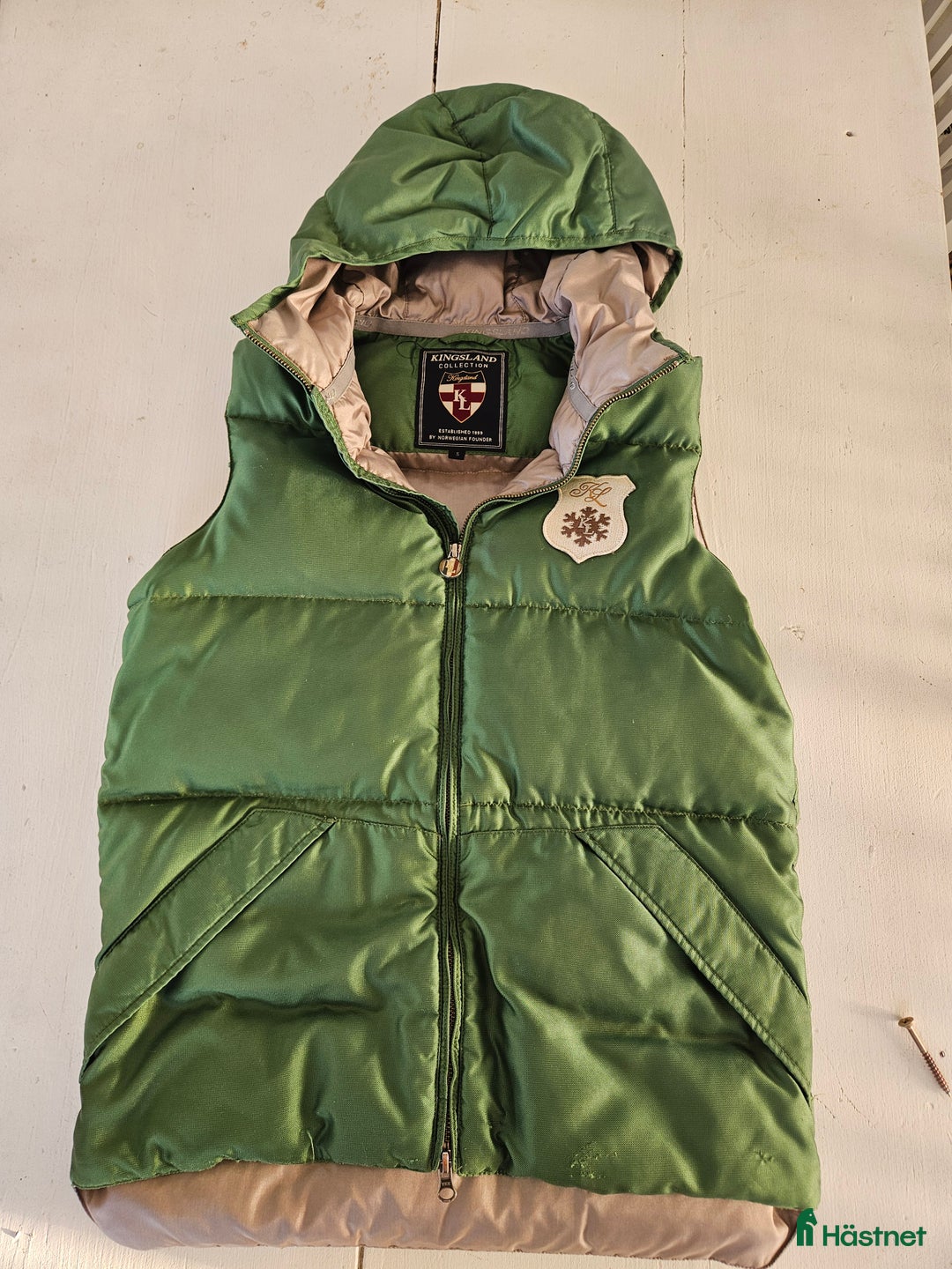 Övrigt Ridkläder ryttarutrustning till salu: Grön Kingsland ridväst i Härnösand - Annons 1