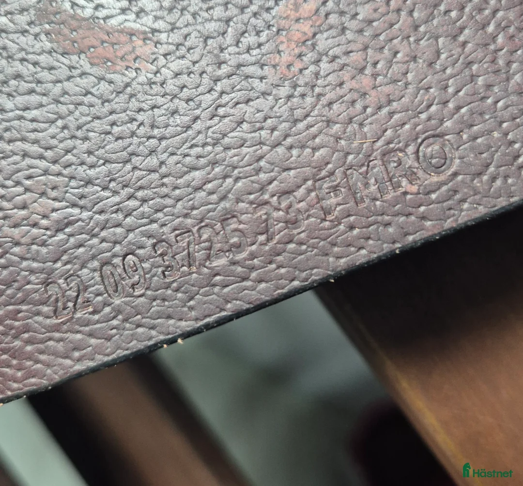 Sadlar hästutrustning till salu: Tech1 i nyskick  i Kågeröd - Annons 4