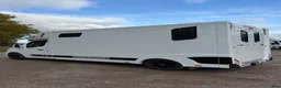 Hästlastbilar  fordon & transport till salu: Theault proteo 3 switch b-kort Hästlastbil  - Annons 3