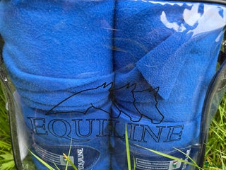 Övrig Hästutrustning hästutrustning till salu: Equiline fleecelindor royalblå i Karlstad - Annons 4