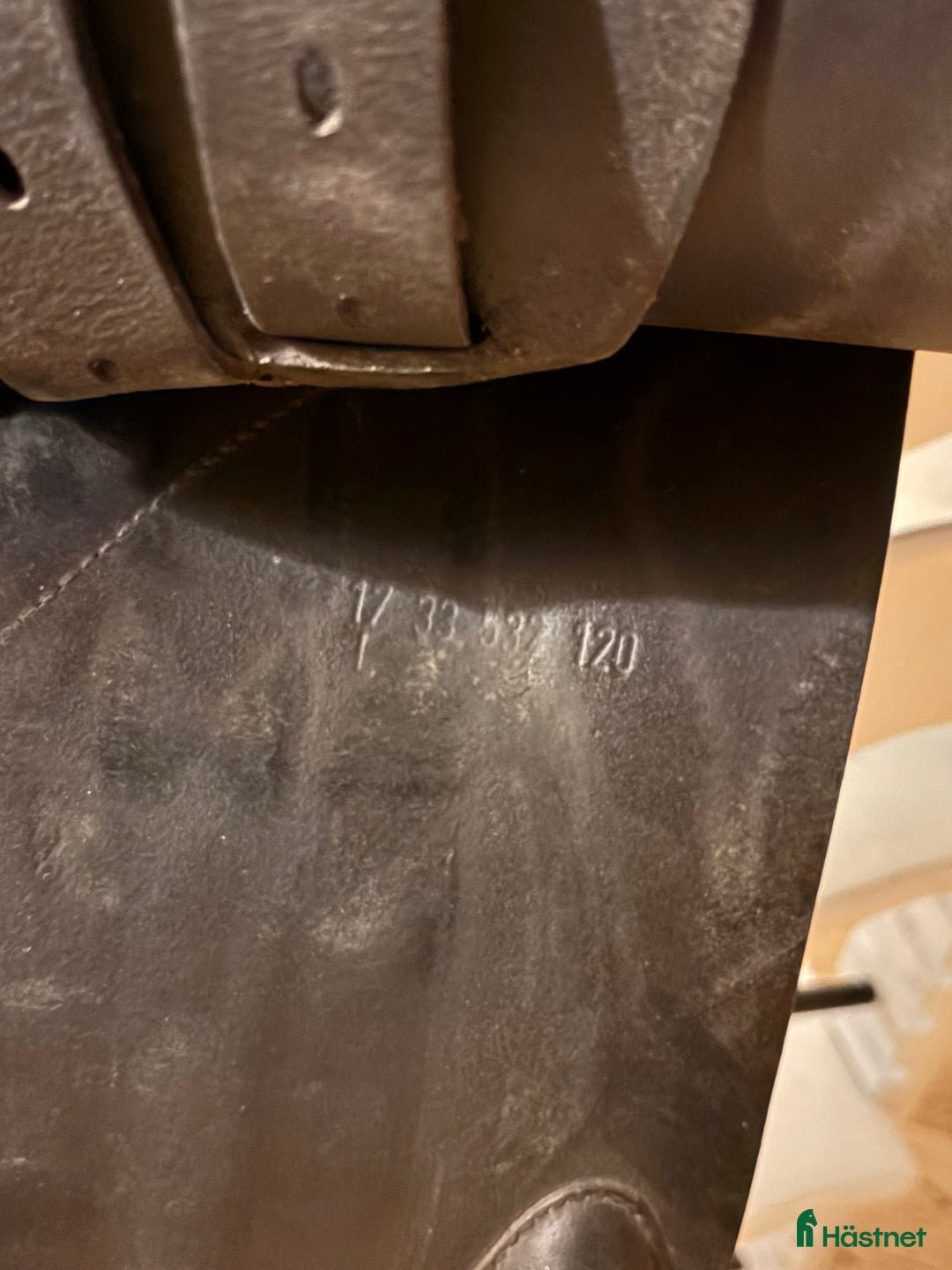 Sadlar hästutrustning till salu: Prestige Appalosa 17” hoppsadel i Villands Vånga - Annons 6