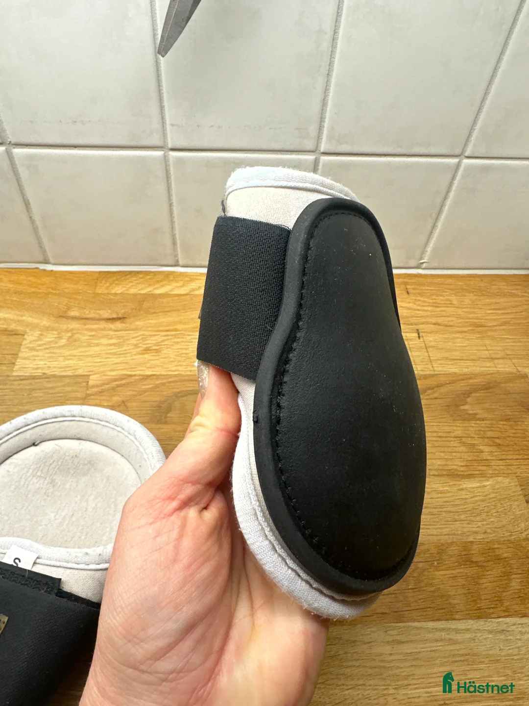 Benskydd hästutrustning till salu: Benskydd Bak S Cob  - Annons 2