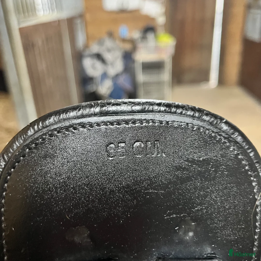 Sadeltillbehör hästutrustning till salu: Passier BLU sadelgjord- 65cm - Annons 4