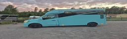 Hästlastbilar  fordon & transport till salu: Renault master stuteri B-kortsbuss 2023 - Annons 3