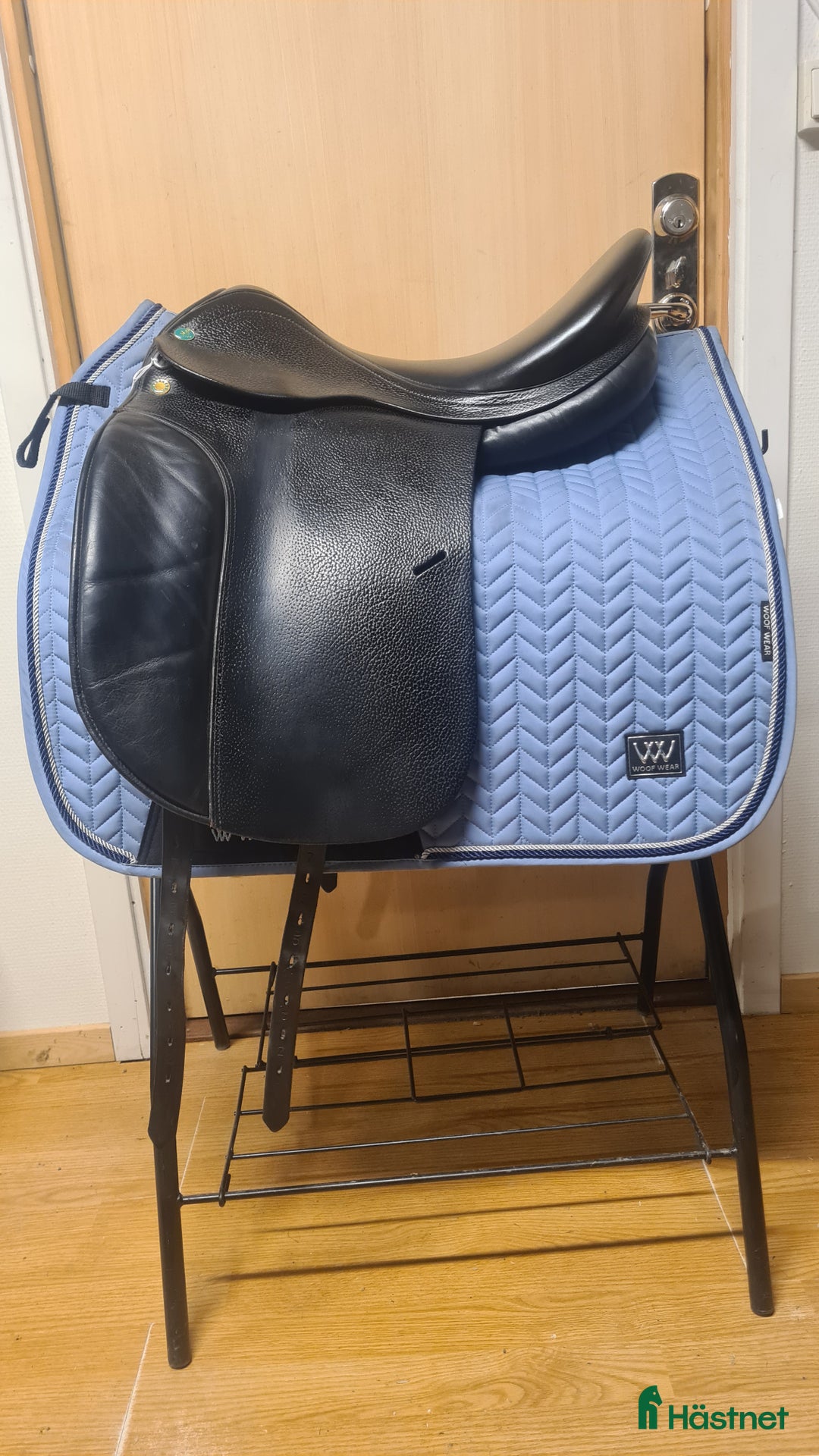 Sadlar hästutrustning till salu: Prestige Hippos Dressage  i Hamneda - Annons 1