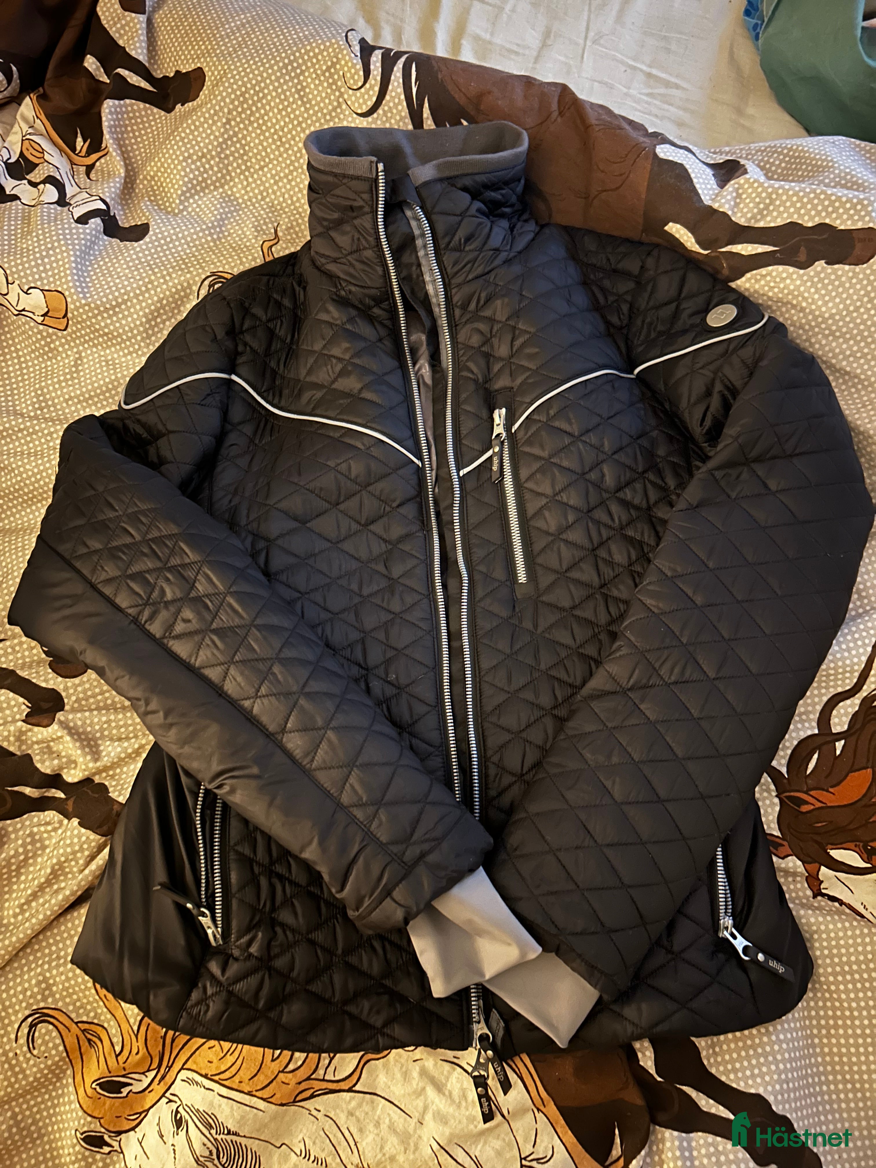 Jackor & Kavajer ryttarutrustning till salu: Uhip strl 40 i Hörby - Annons 2