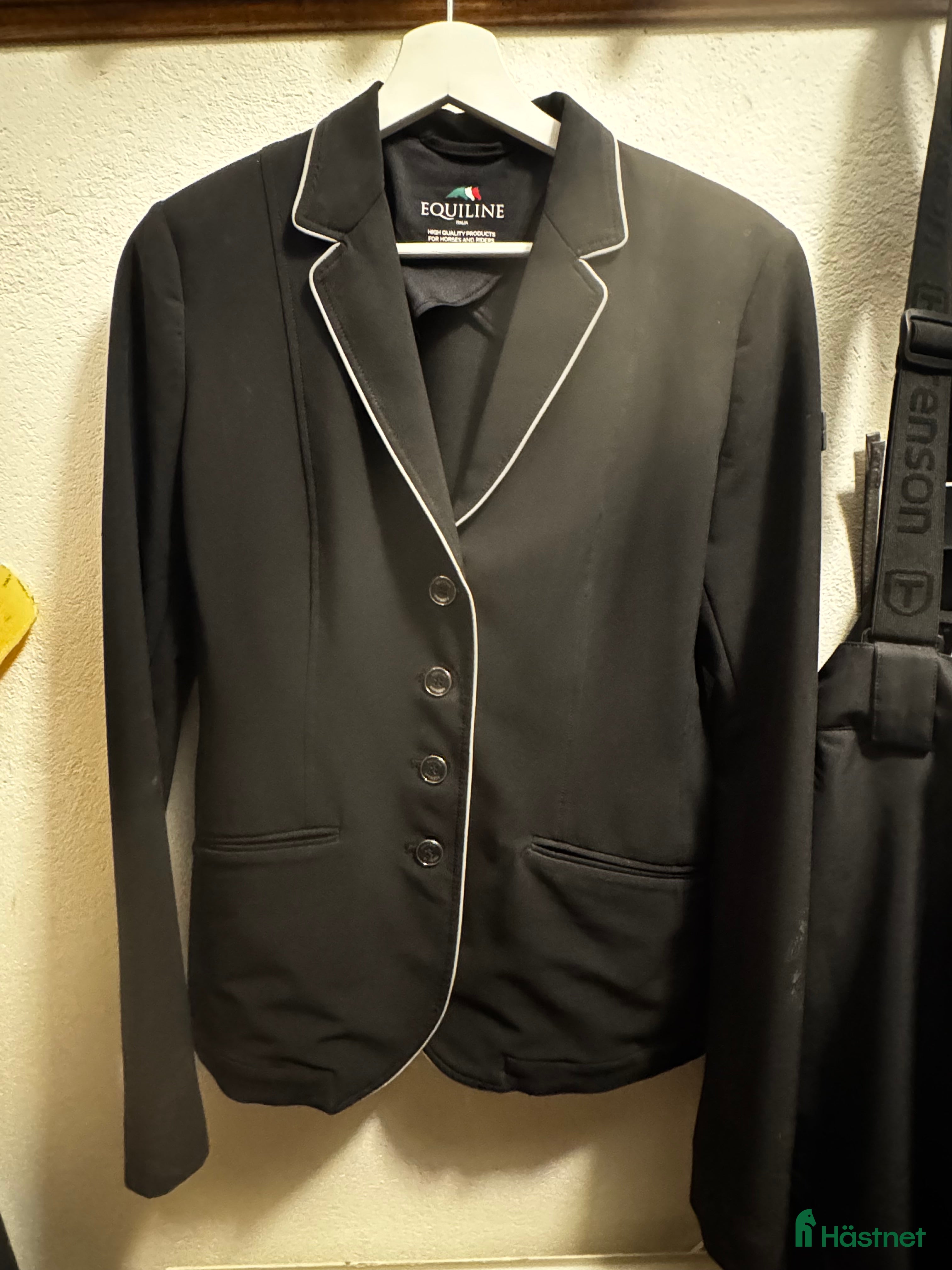 Jackor & Kavajer ryttarutrustning till salu: Equiline kavaj i Kimstad - Annons 8